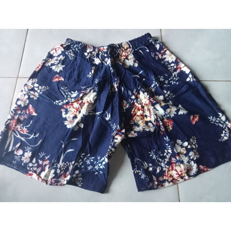 celana pendek rayon adem / rayon Bali / celana Bali pendek