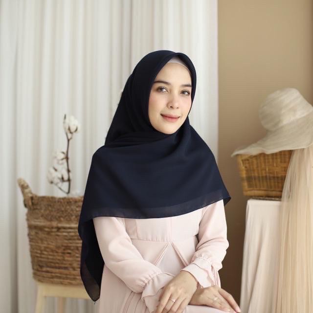 BELLA SQUARE Hijab Segiempat Warna Part1 Jilbab Pollycotton Premium [COD] [Go-Send]-NAVY