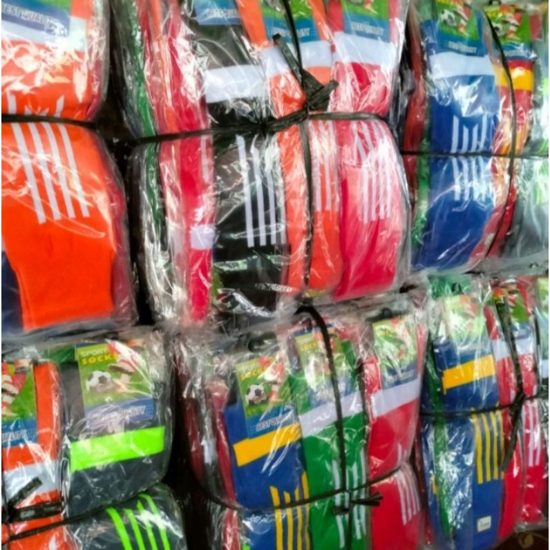 1 lusin 12 pasang kaos kaki BOLA panjang selutut motif garis garis bahan GREES / jangan tergiur dengan harga murah kalau tidak mau di kecewain / belajar lah jadi konstumer yang pandai dan bijak dalam membeli barang