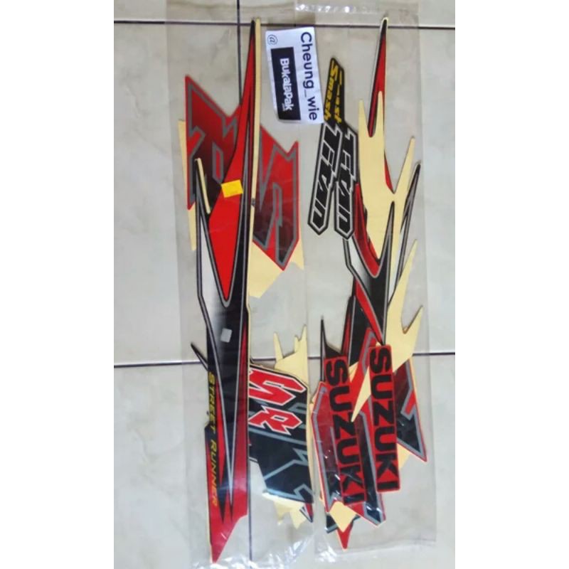 lis body/ striping / stiker suzuki smash titan 115 SR CW Merah hitam 2010