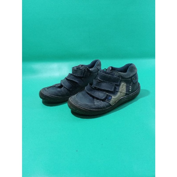 Sepatu anak clarks velcro leather ORI Size 29
