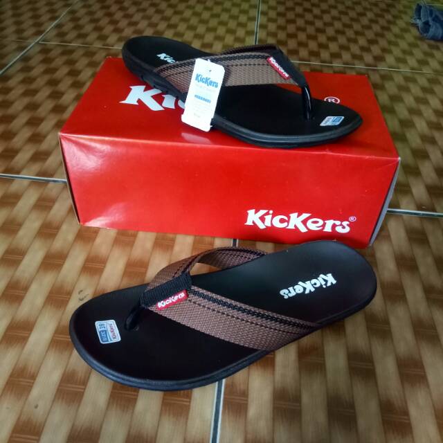 Sandal japit kickers coklat