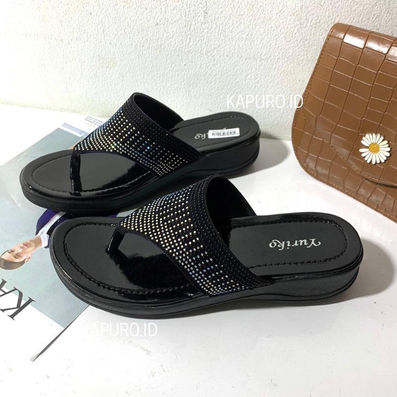 Sandal Jepit Wedges Wanita Yuriko Sheyla 03 04 Shopee Indonesia