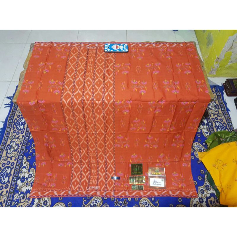 sarung lamiri kembang