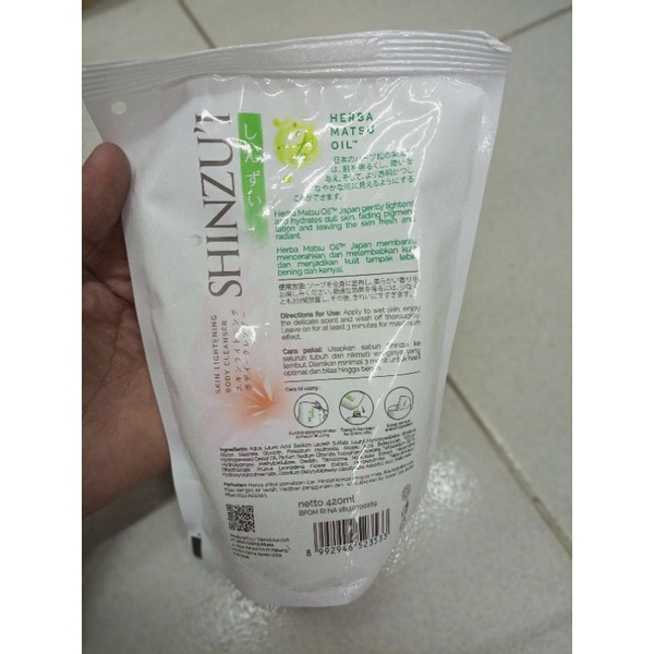 Shinzui Sabun Cair Reffil Body Wash 400ml