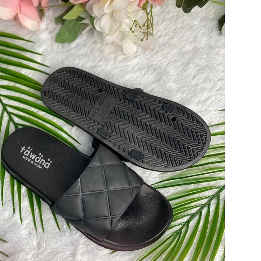 ➯ TAWANA Sandal Selop Polos Wanita Bahan Karet Import ♤