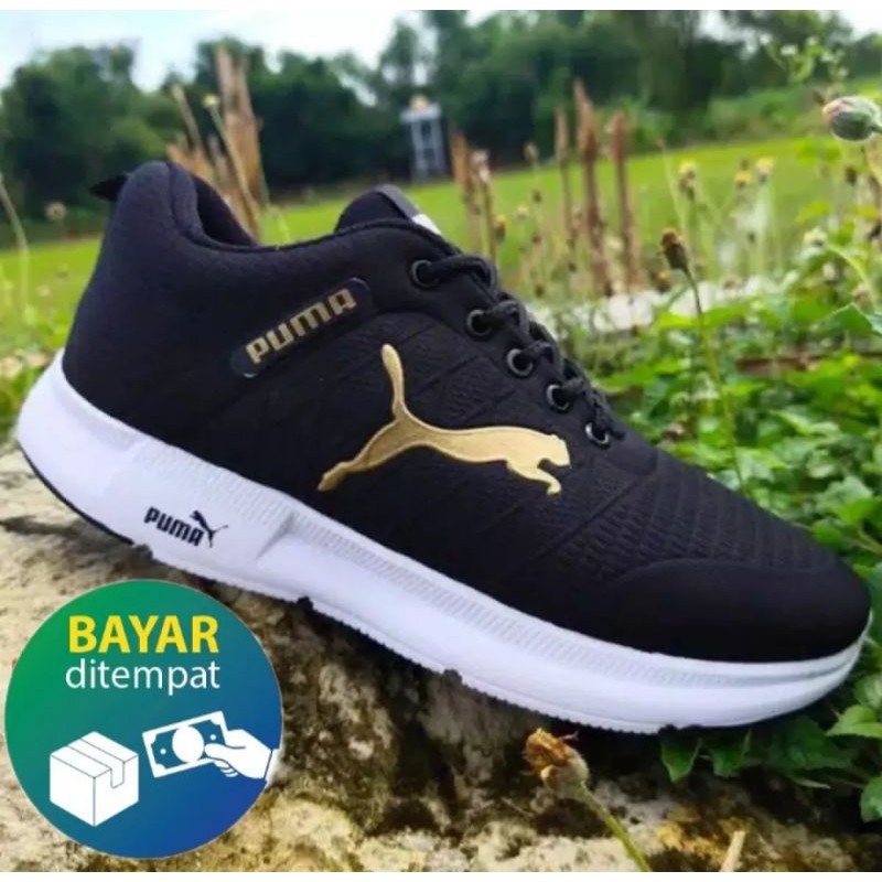 Sepatu Sneakers Pria Logo Emas/Sepatu Sport Pria/Sepatu Running