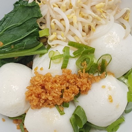 

Bakso Ikan Kuah Miss Mee Noodles Matang Siap Makan HALAL