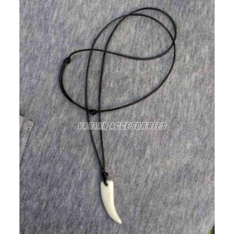 kalung taring pria/kalung pria tali/kalung pria