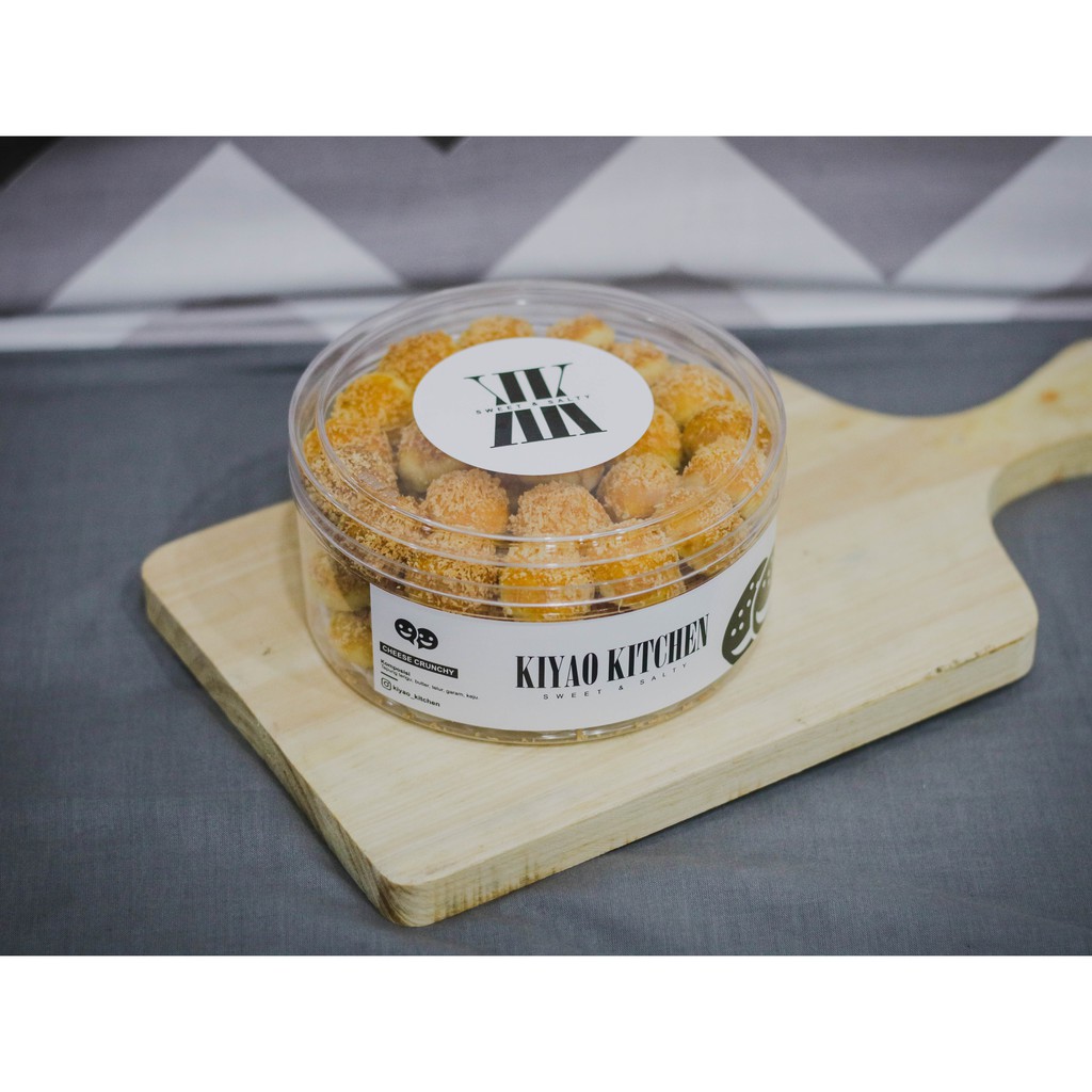 

CHEESE CRUNCHY | KUE KEJU RENYAH ( Kiyao Kitchen )