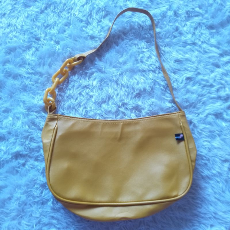 Tas Selempang Wanita Kode B013