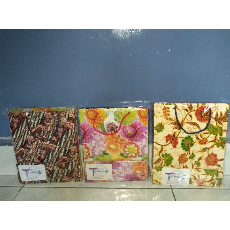 

paperbag/tas/kantong souvenir pernikahan 21×17×6 (1pack isi 10)