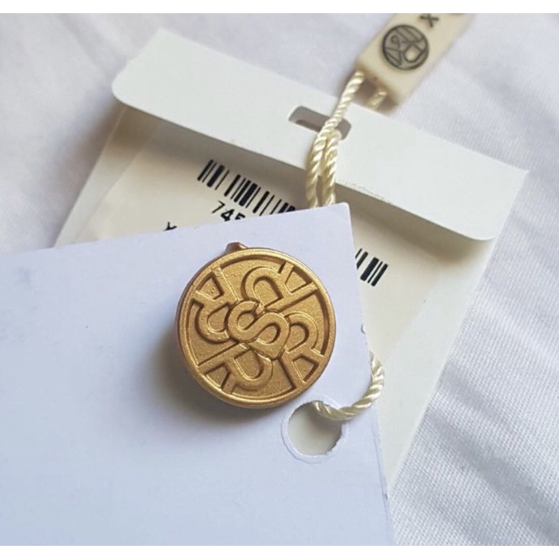 bross button scarf x ria miranda