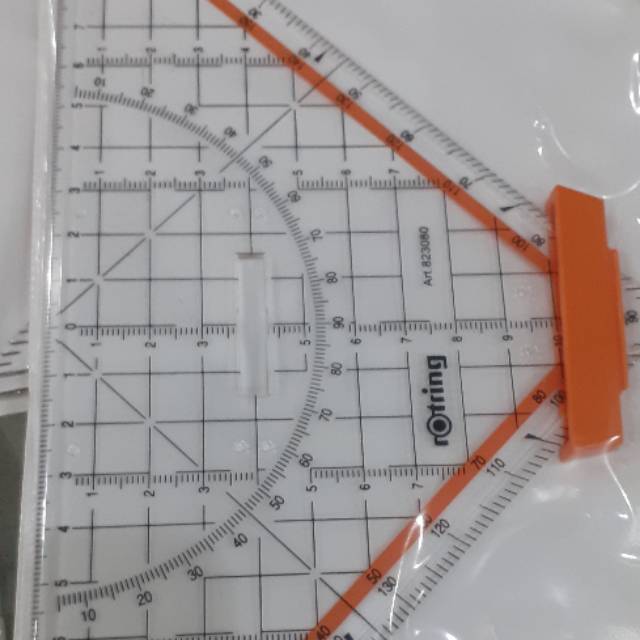 

Pengaris Rotring segitiga 22cm/ada pegangan