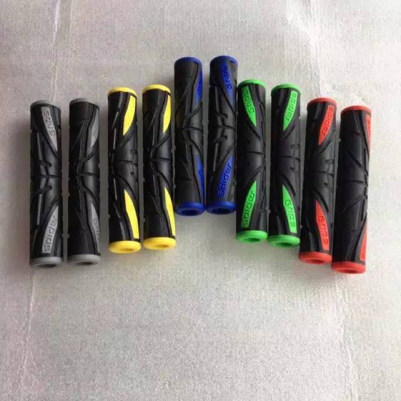 Sepasang Karet handle Spider untuk semua motor Universal