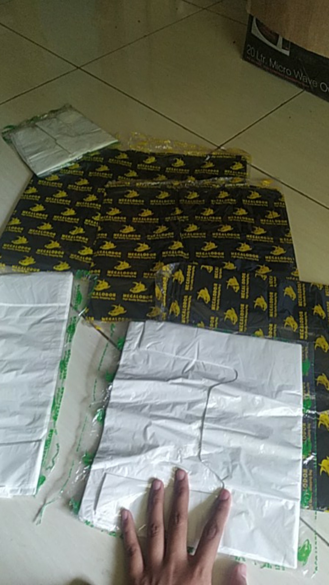 Kantong Plastik 28 Cm Isi 30 Lbr | Kantong Kresek