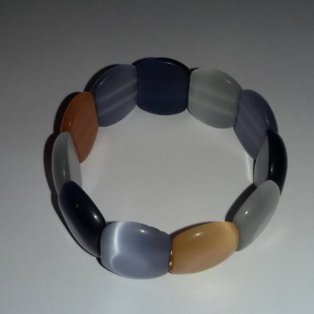 Gelang Mata Kucing