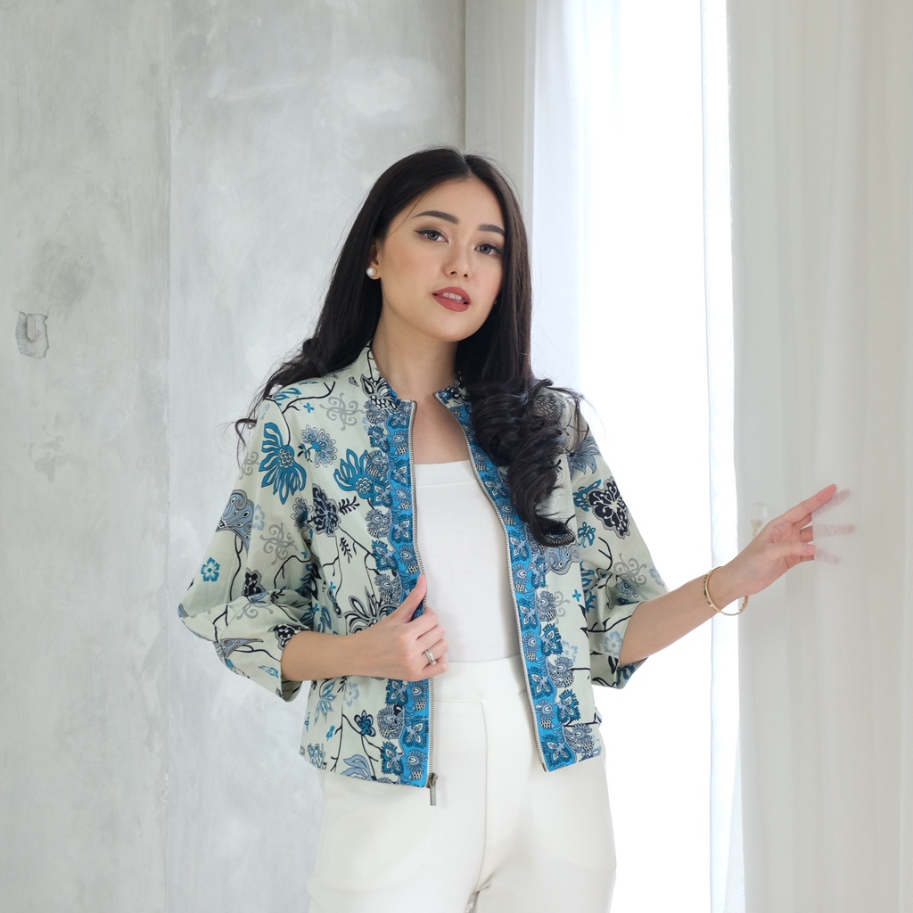 Padma Batik Couple (Jenna - Amber - Brenda - Darcy - Gama - Hera - Intan - Mutia - Nadine )-Nadine Bomber