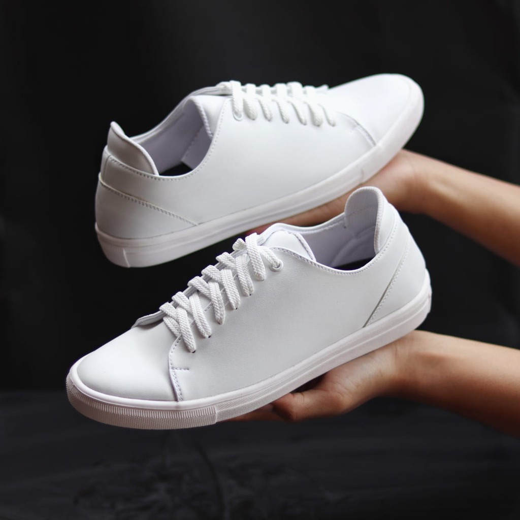 GOTZE|Sepatu Sneakers Putih Sneakers Pria Trendy Sepatu Casual Pria Casual Kasual Sneakers Pria Hitam Original Footwear Santai Kerja Nongkrong Laki Laki