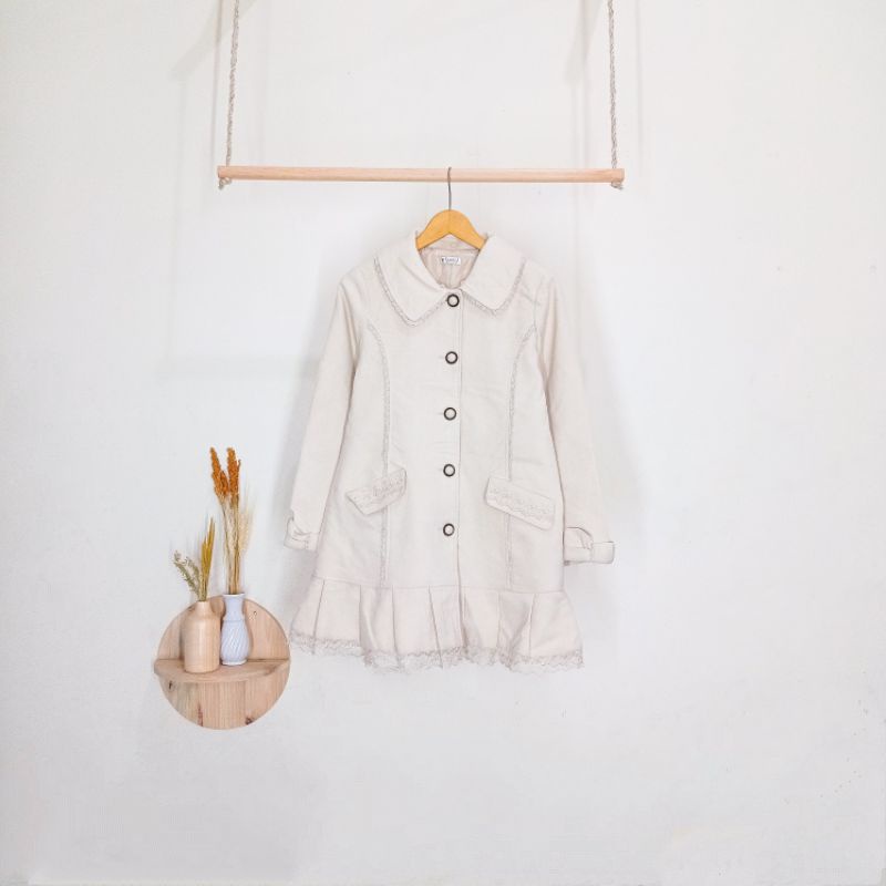 wool coat premium axes femme.