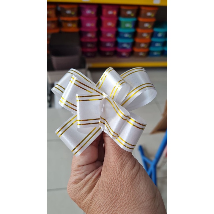 

Pita Tarik 3 Cm / Pita Serut / Dekorasi Ulang Tahun / Dekorasi Kado / Souvenir