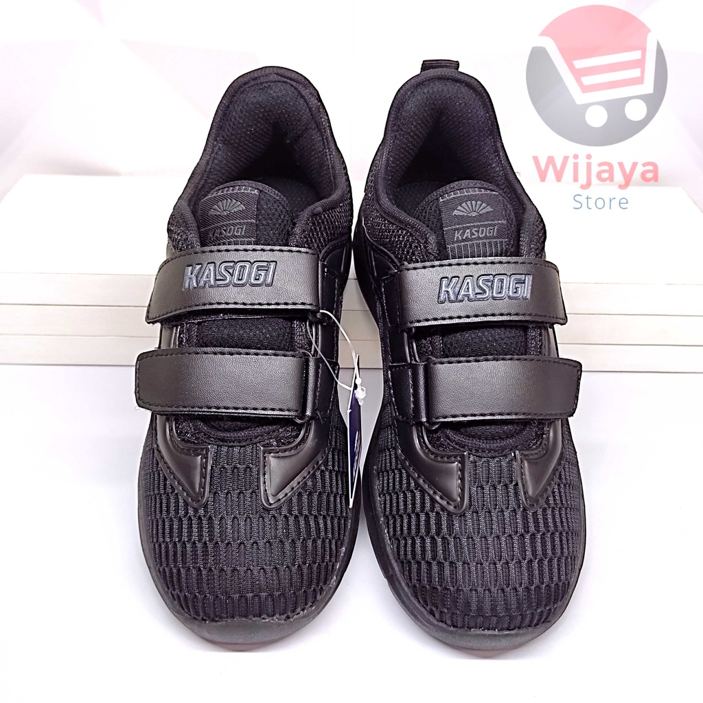 Sepatu Sekolah Kasogi 32-34 Sneaker Anak Original Hitam Polos dengan Strap Velcro yang Praktis CLINTON