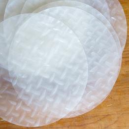 

✼ 400gr Kulit Lumpia / Vietnam Rice Paper diameter 22 cm - - 1 Pack - BIRU + Packing Dus + Buble ✪