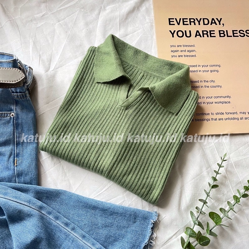 BLOUSE RAJUT KERAH POLO BAHAN LEMBUT