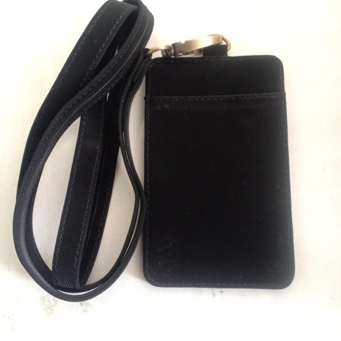 

Hadir Id Card Holder Bagus