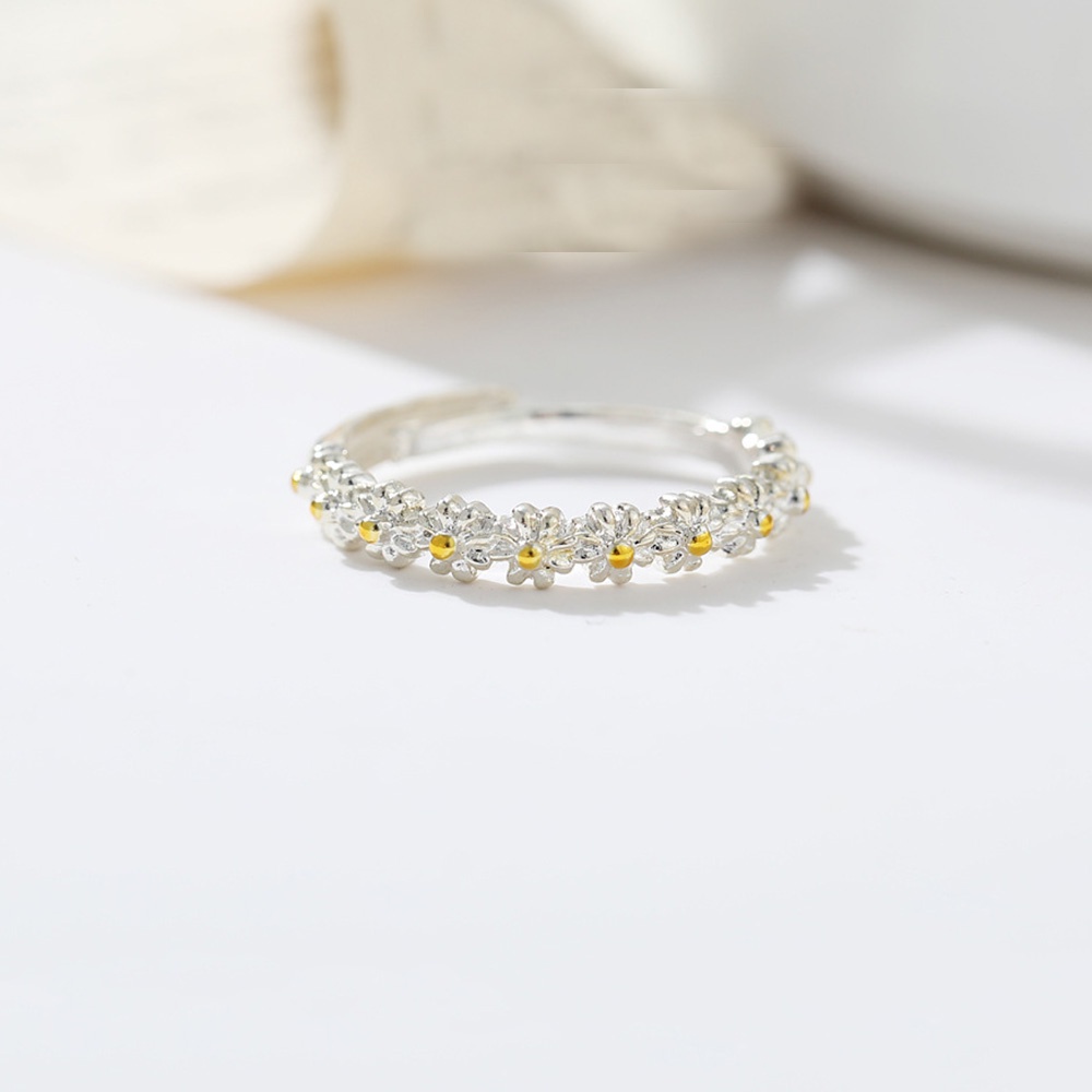 Cincin Model Terbuka Adjustable Desain Bunga Daisy Warna Putih Untuk Wanita