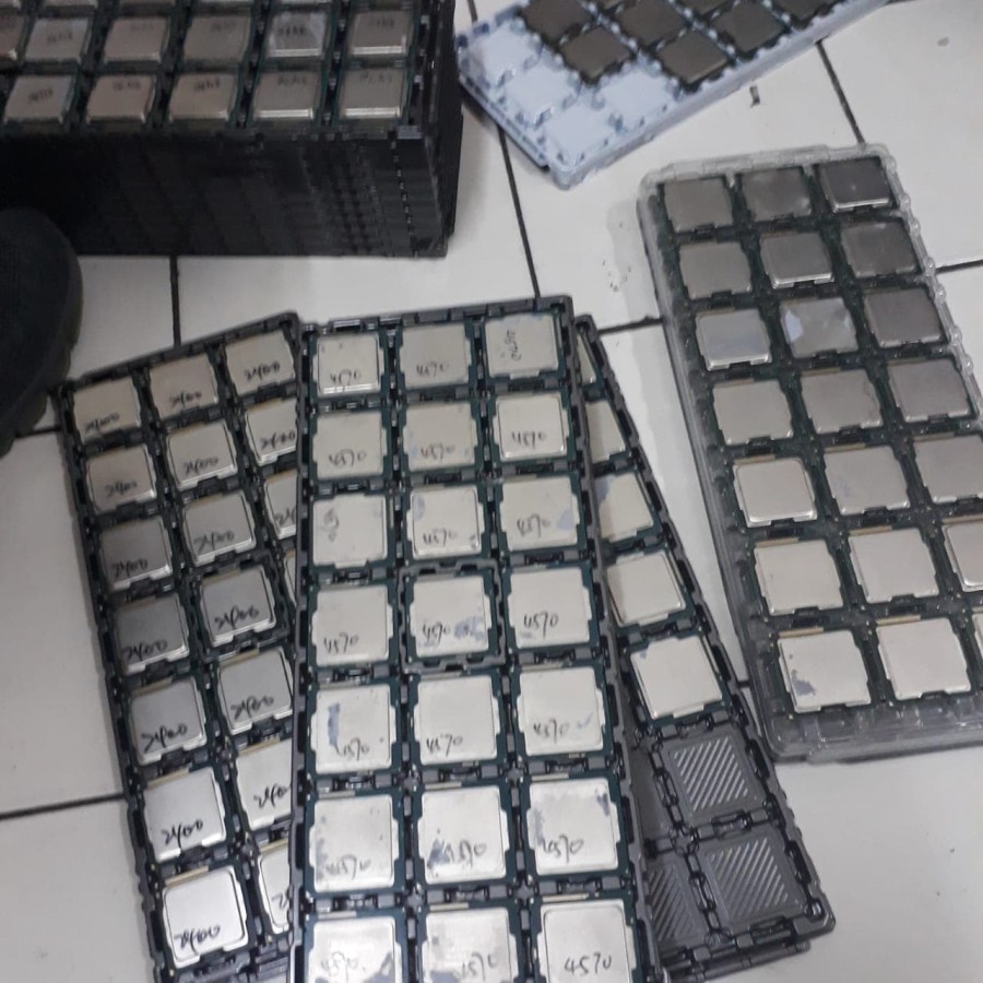 Processor LGA 1155 Intel Core i3-3220 i3-3240 i5-3470 i5-3570 i7-3770 support B75 H61 H77 P67 Z77