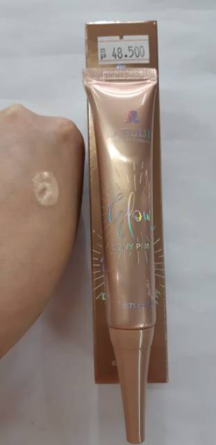 La Tulipe dewy primer glow series