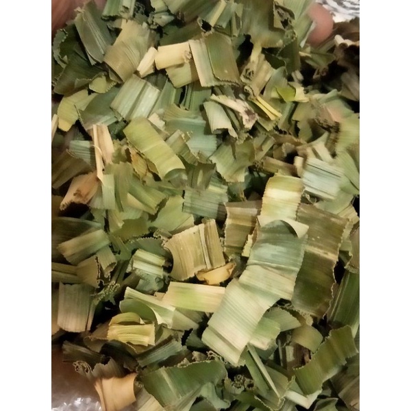 

Daun Pandan Wangi Kering 100 gr