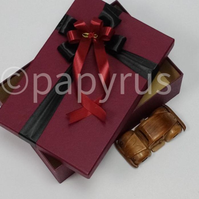 

✬ PAPYRUS 20x30 Tinggi 10cm Kotak Kado Gift Box ➺