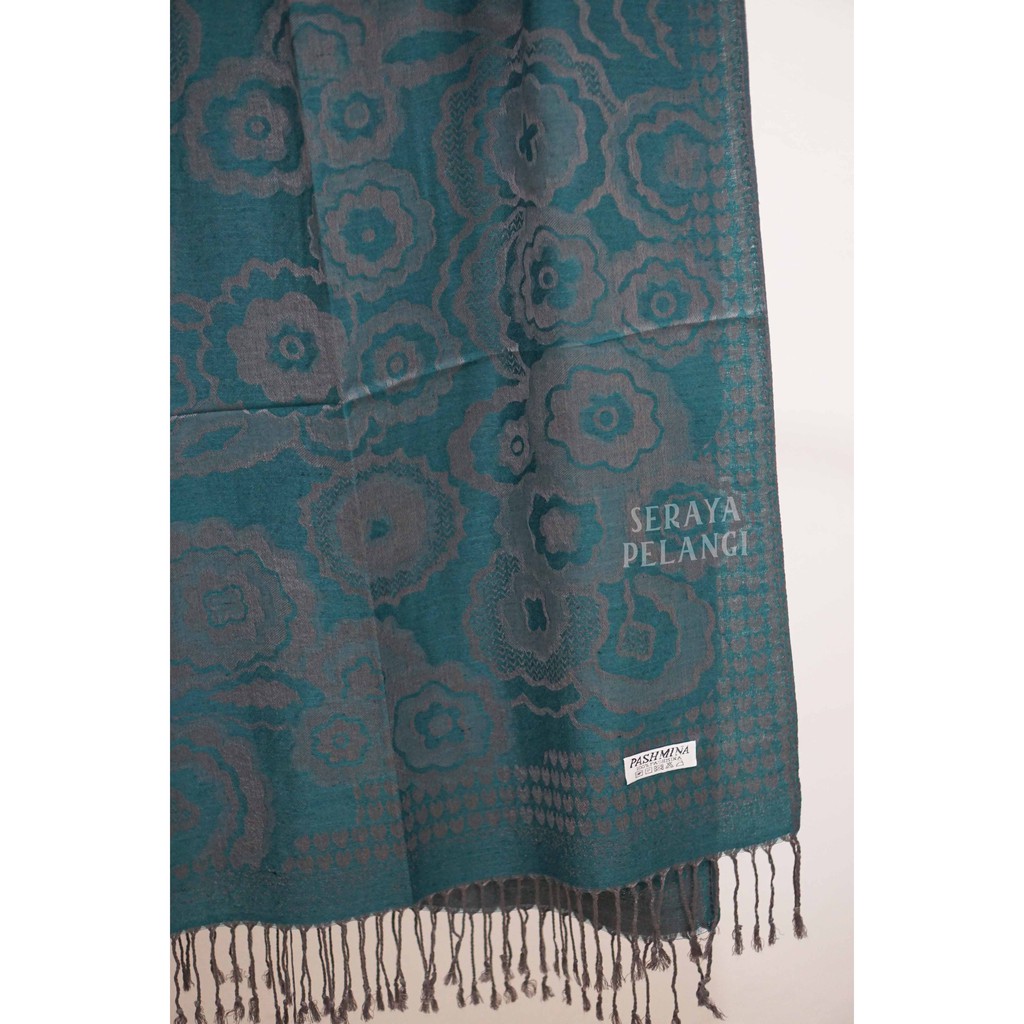 Pashmina Cashmere Motif Bunga 02 | Selendang | Scarf | Syal | Shawl | Pasmina Kashmir | Souvenir | Hadiah Ulang Tahun | Birthday Gift | Aksesoris Fashion | Import Quality | Grosir Murah