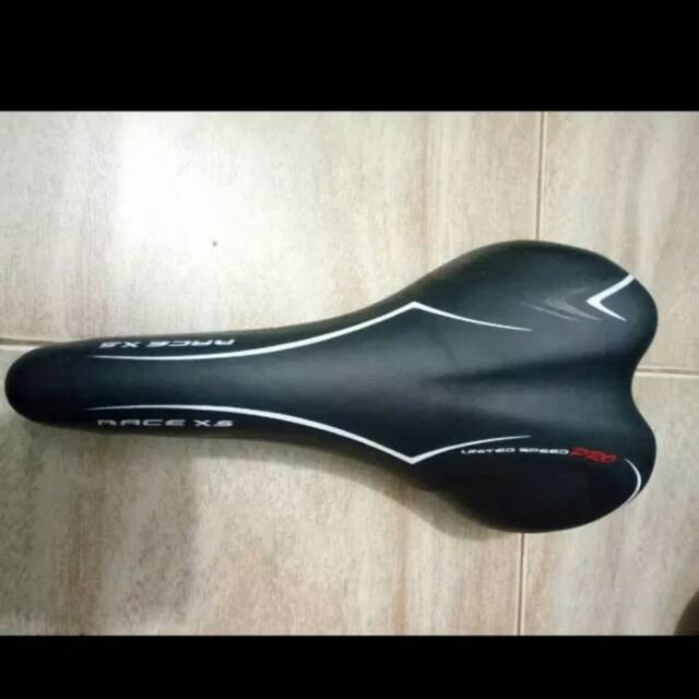 Sadel saddle murah sepeda united speed PRO race x5 Sadel saddle murah sepeda united speed PRO race x5