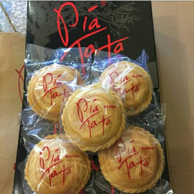

Pia Tata