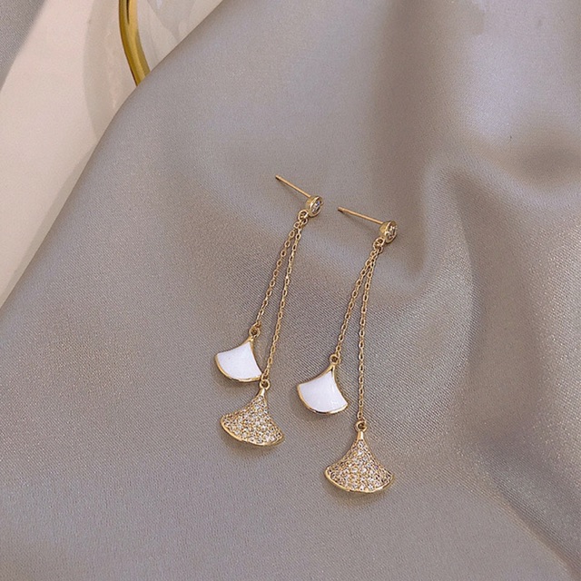 Anting （E257）Epanjang simple dengan rumbai untuk wanita