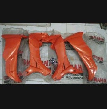 leg shield sayap luar dalam jupiter z SE 2005 2006 orange Vom2 ORIGINAL YGP