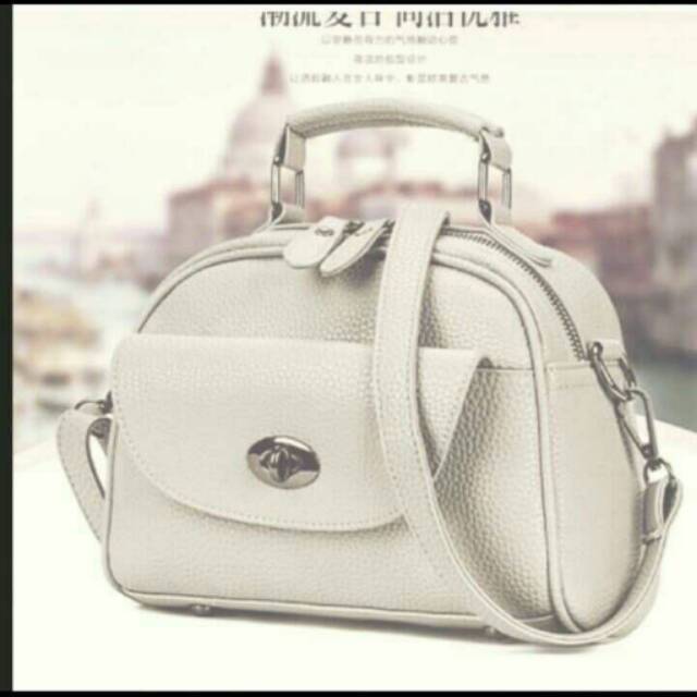 Tas wanita selempang murah /tas mini simple