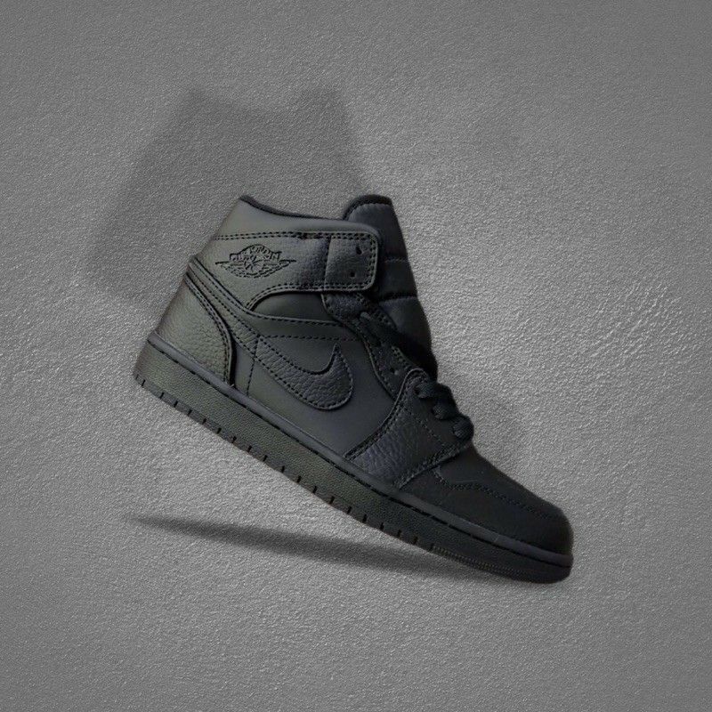 Nike air jordan 1 high triple black
