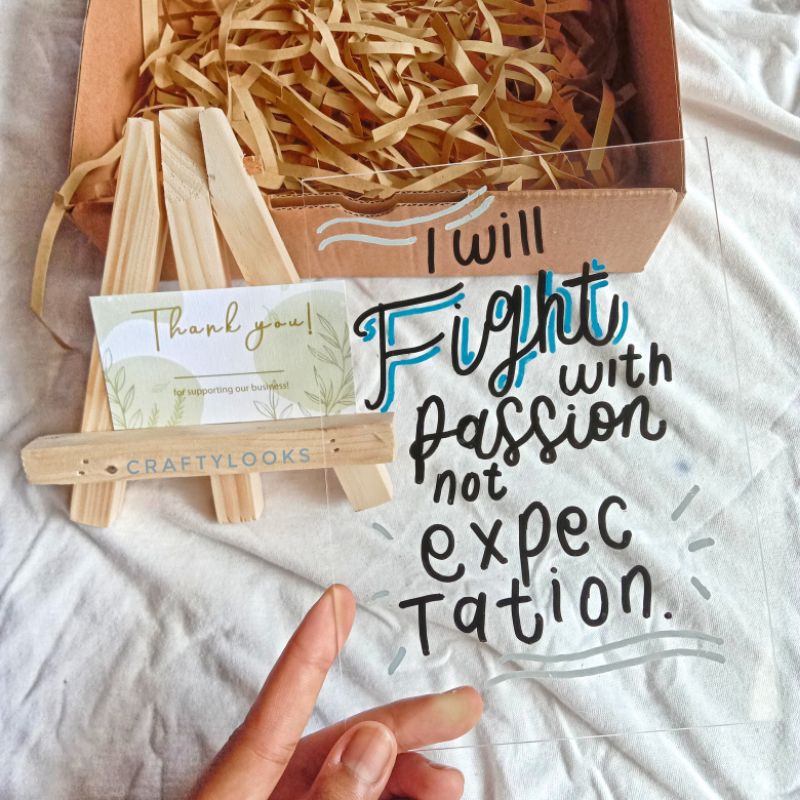

CUSTOM ACRYLIC/ HAMPERS/ GIFT BOX/ GIFT BIRTHDAY, GRADUATE, ENGAGEMENT,DLL