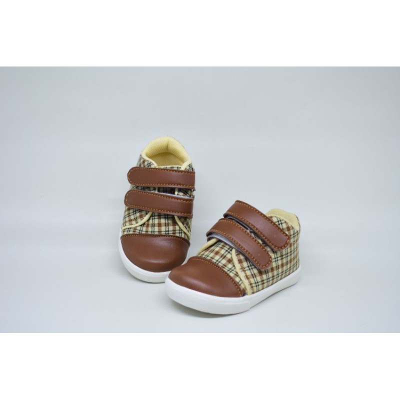 &quot;GRATIS ONGKIR&quot; BK Sepatu Anak Laki-Laki/ Formal Usia 1-3 Tahun Sneakers Termurah Anti Licin Ringan