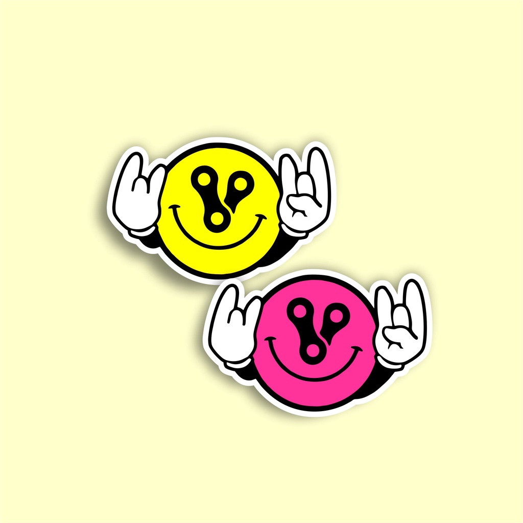 

Stiker brand distro logo racertees tangan stiker murah bahan graftac anti air