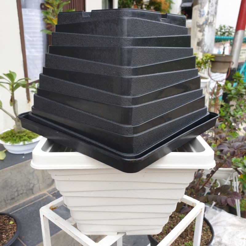 POT MOZAIK 21 pot kotak segi hitam atau putih motif mesir