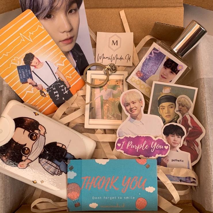 Modern.. HAMPERS GIFT BOX SPECIAL BTS EDITION | GIFT BIRTHDAY | ARMY GIFT BOX