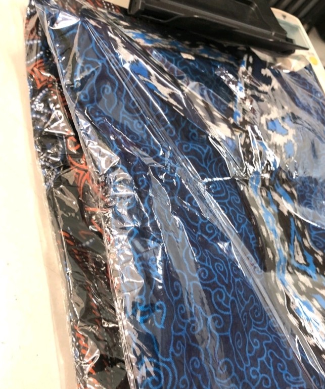 Hem Batik Pria Modern