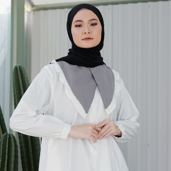 Eleanorre Naura Soft Wool White Top Atasan Muslim Wanita