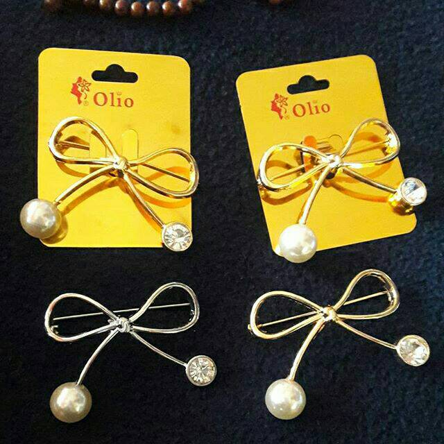 

Brooch pita