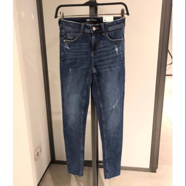 ripped jeans zara woman
